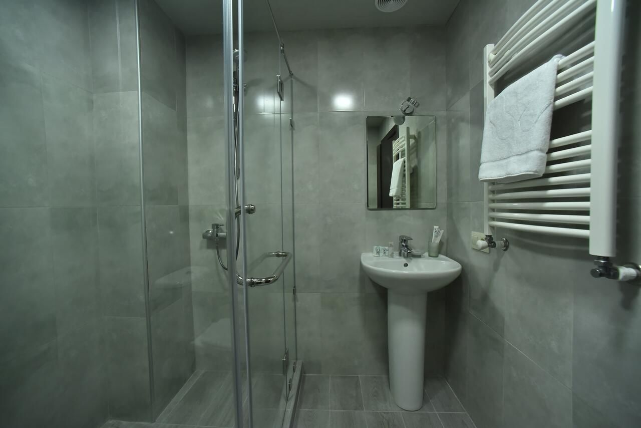 Отель Good Hotel Yerevan Ереван-34
