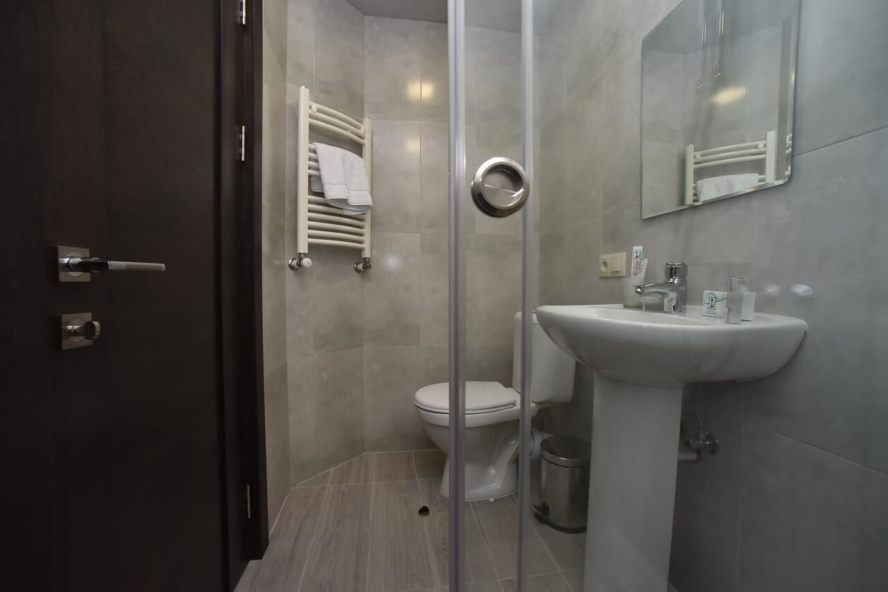 Отель Good Hotel Yerevan Ереван-41