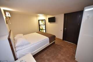 Отель Good Hotel Yerevan Ереван Двухместный номер с 1 кроватью-11