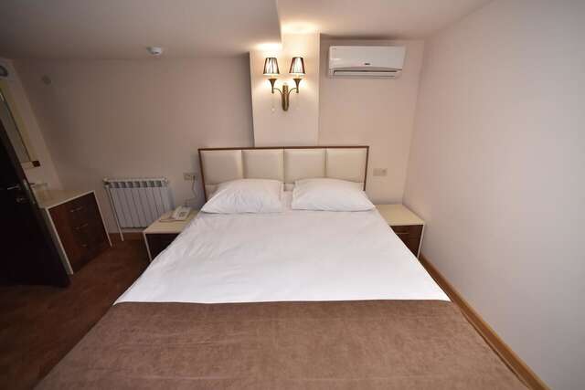 Отель Good Hotel Yerevan Ереван-21